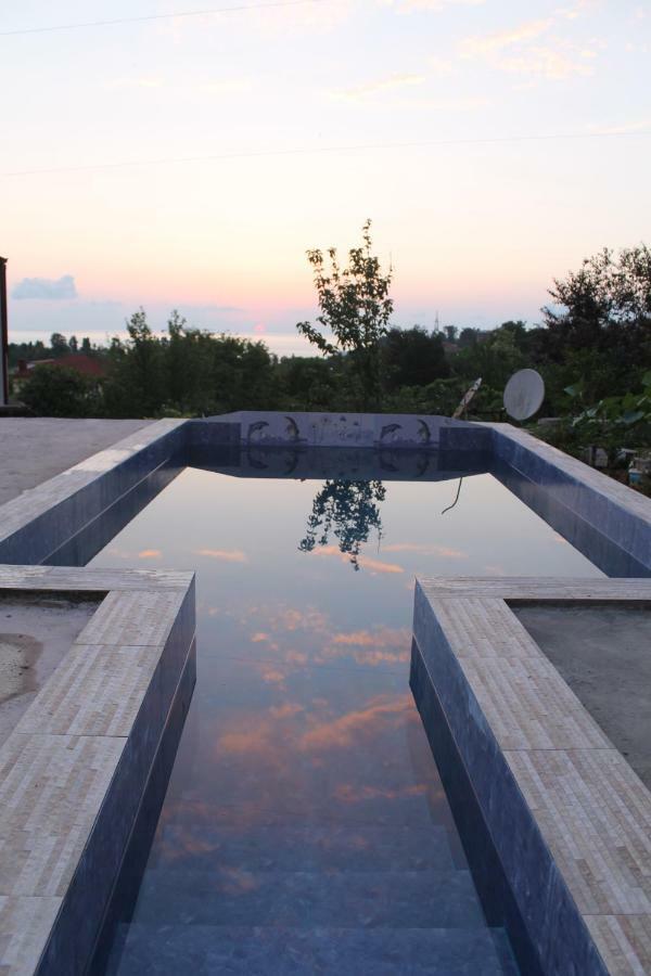 Apartment Murad Batumi Esterno foto